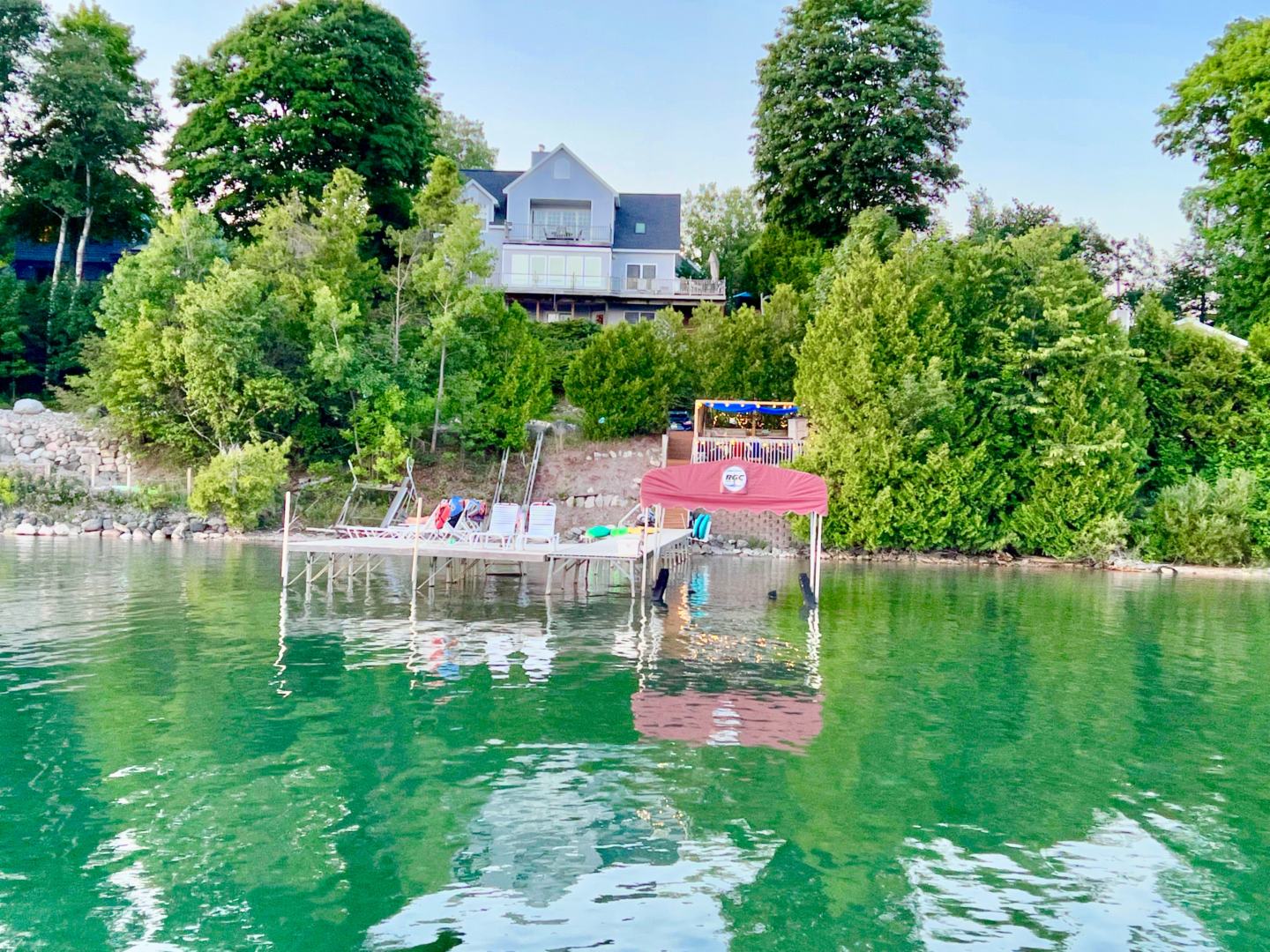 Lakeside Inn with a dock